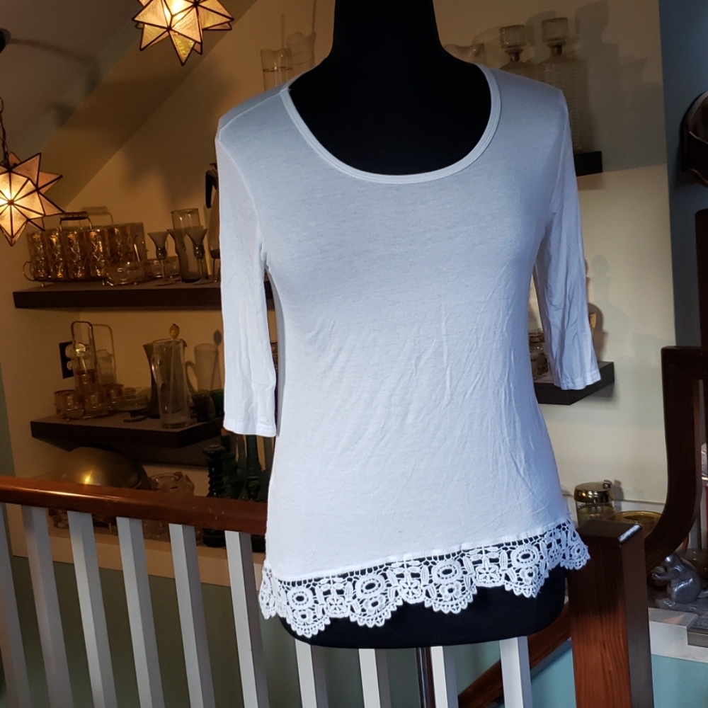 Yes Fashion Womans White Elbow Length Sleeves Lace Trimmed Tunic